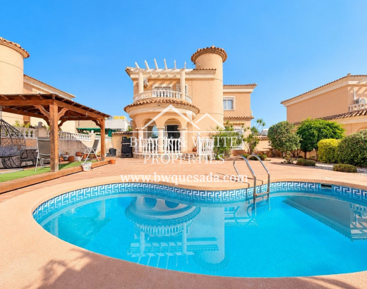 Miasto - Resale - La Marina - La Marina