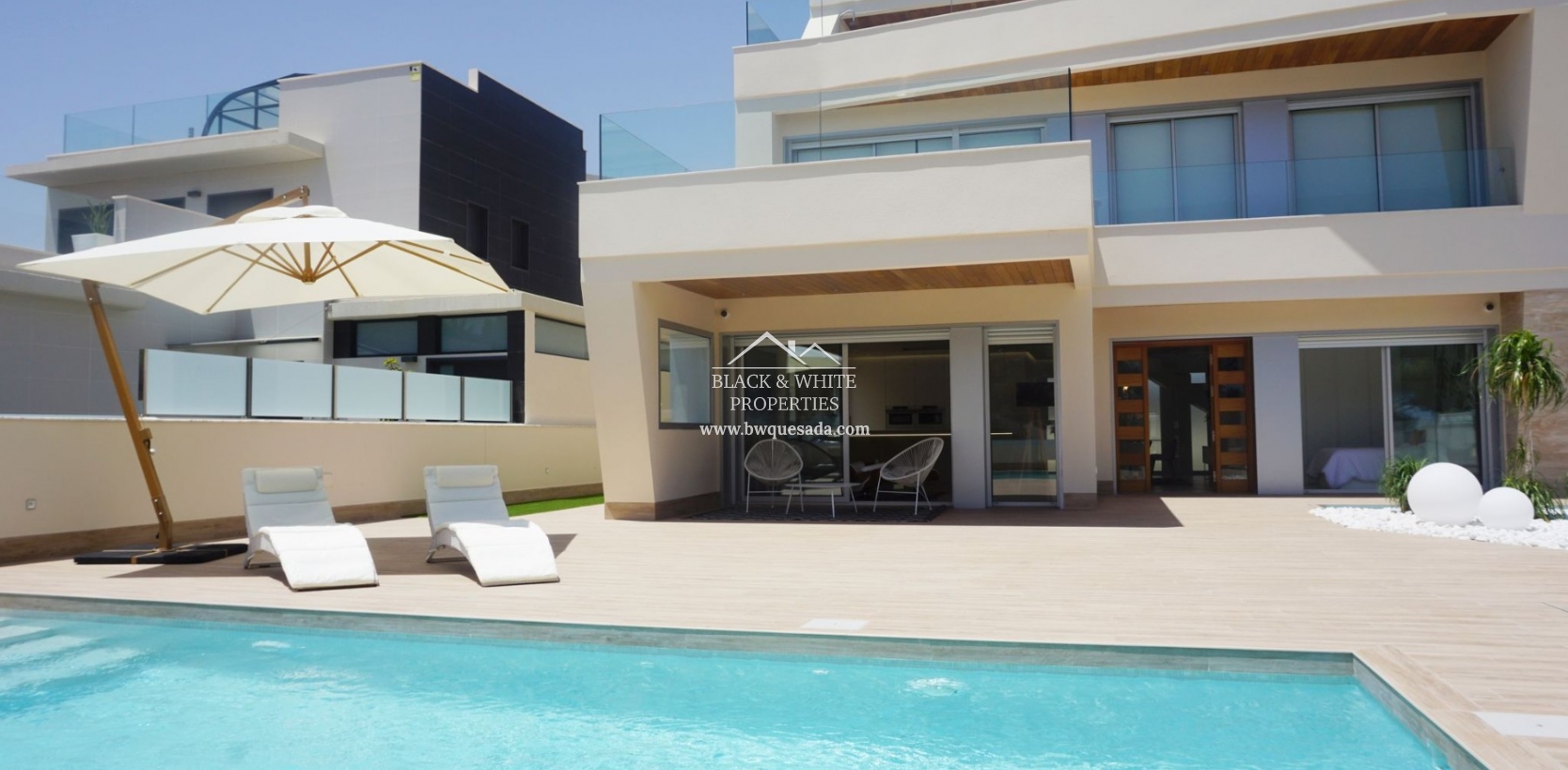 Nueva construcción  - Villa - Dehesa de Campoamor