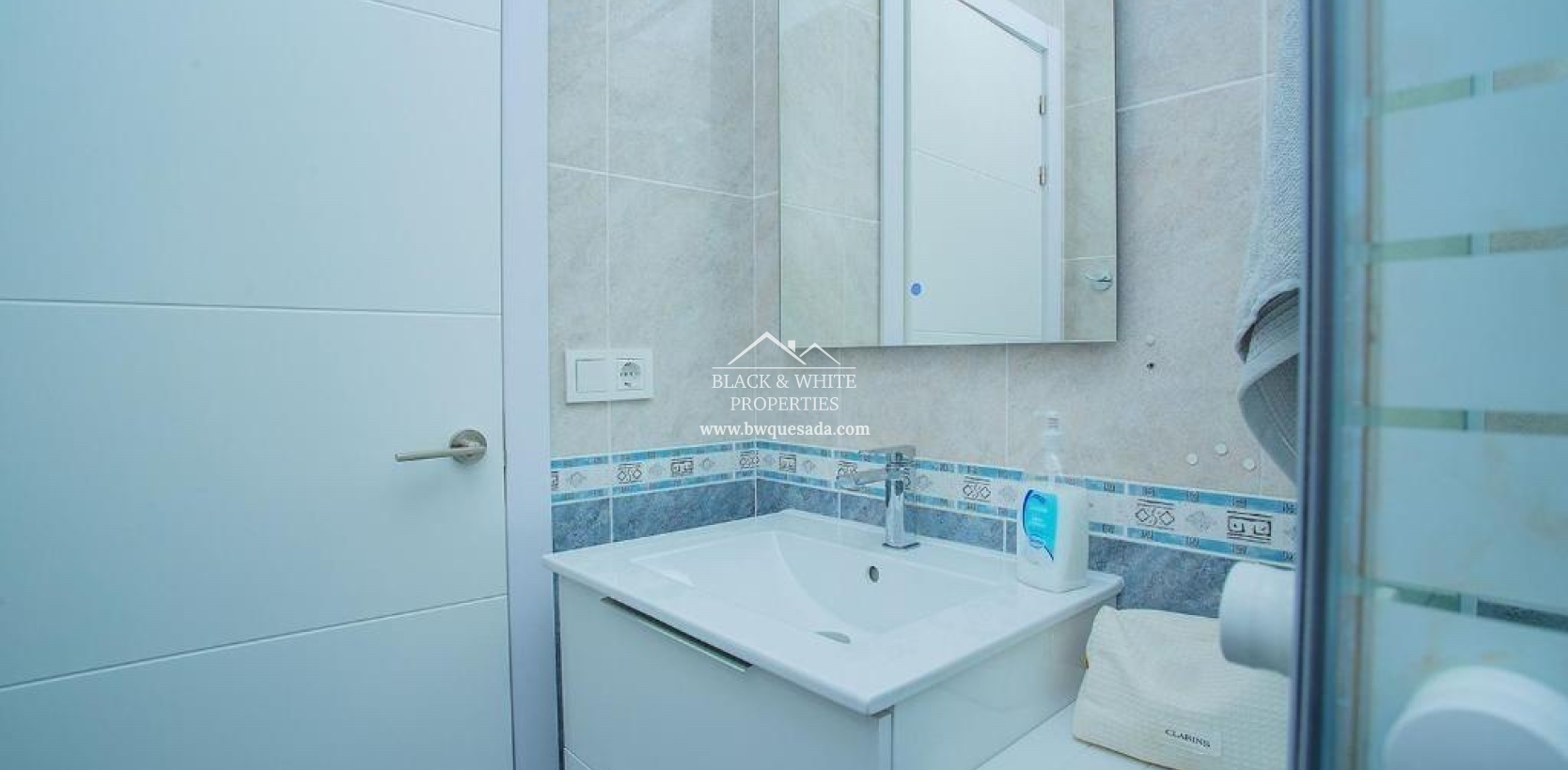 Resale - Apartament - Torrevieja - Cabo cervera