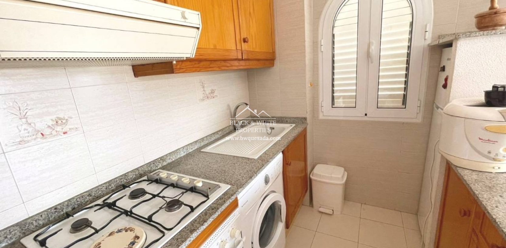 Resale - Apartament - Torrevieja - La Mata