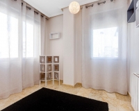 Resale - Apartment - Torrevieja - Playa de los Locos