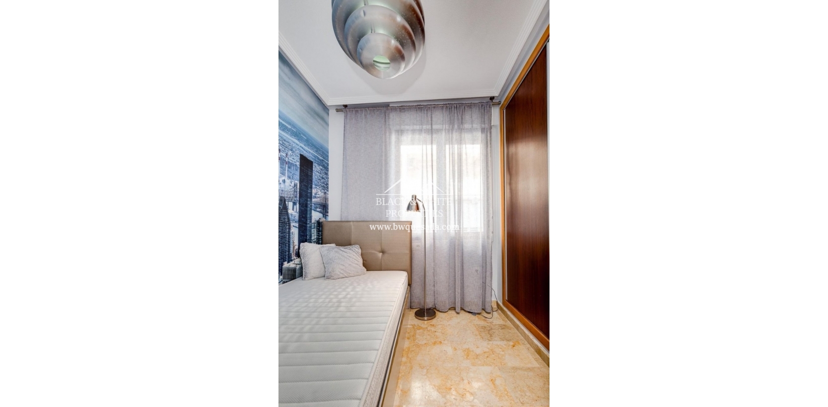 Resale - Apartment - Torrevieja - Playa de los Locos