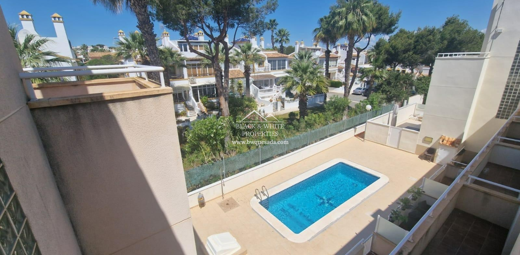 Resale - Chalet - Orihuela Costa - Villamartín