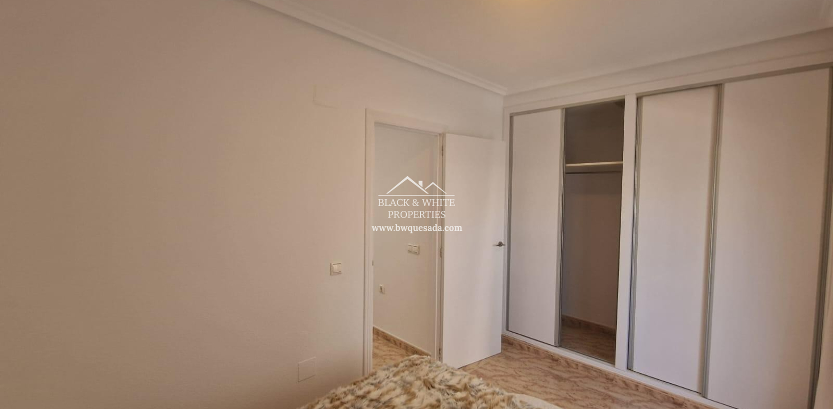 Resale - Chalet - Orihuela Costa - Villamartín