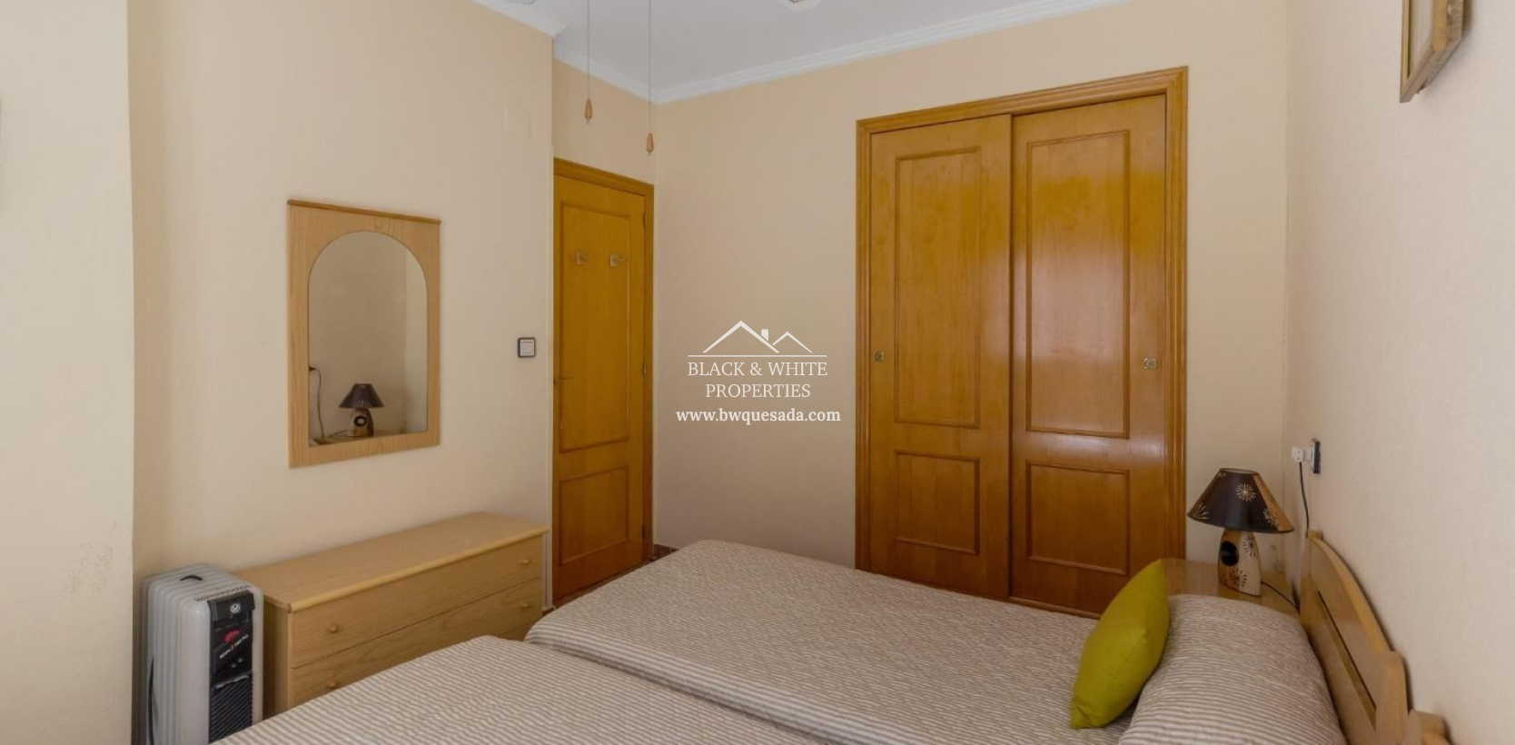 Resale - Ground Floor - Torrevieja - Playa de los Locos