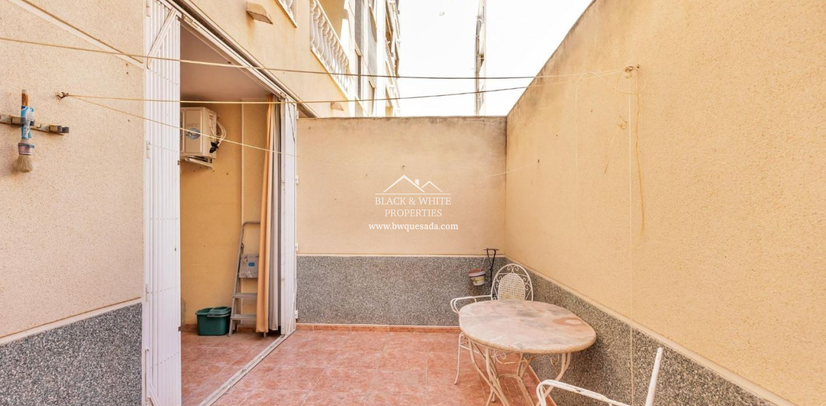 Resale - Niski poziom - Torrevieja