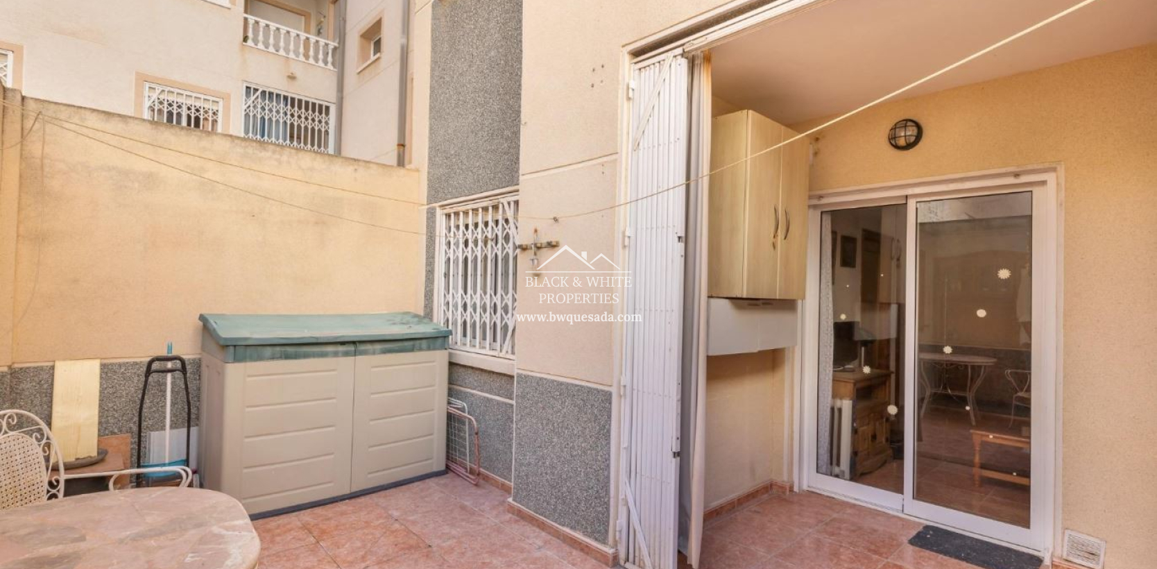 Resale - Niski poziom - Torrevieja