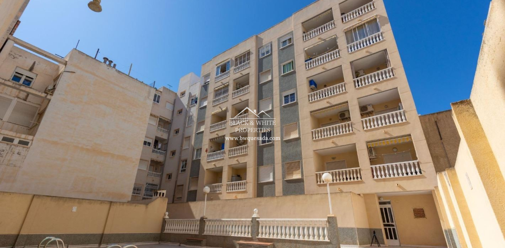 Resale - Niski poziom - Torrevieja