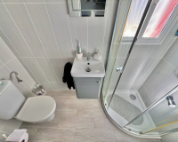 Resale - Pół - Kamienica  - Lo Crispin