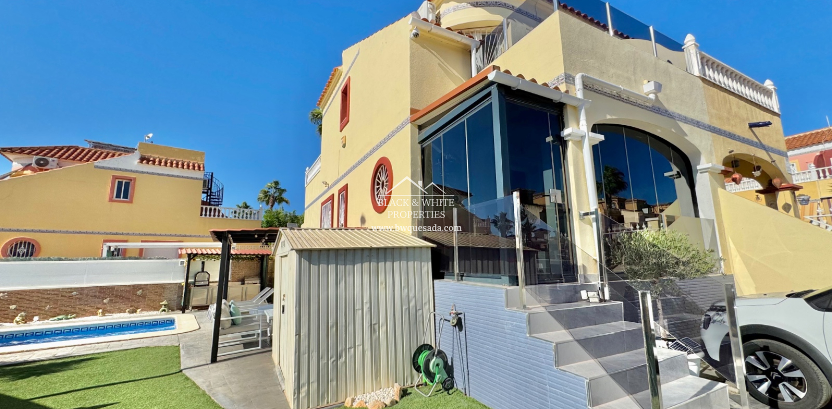 Resale - Semi - Detached Villa - Lo Crispin