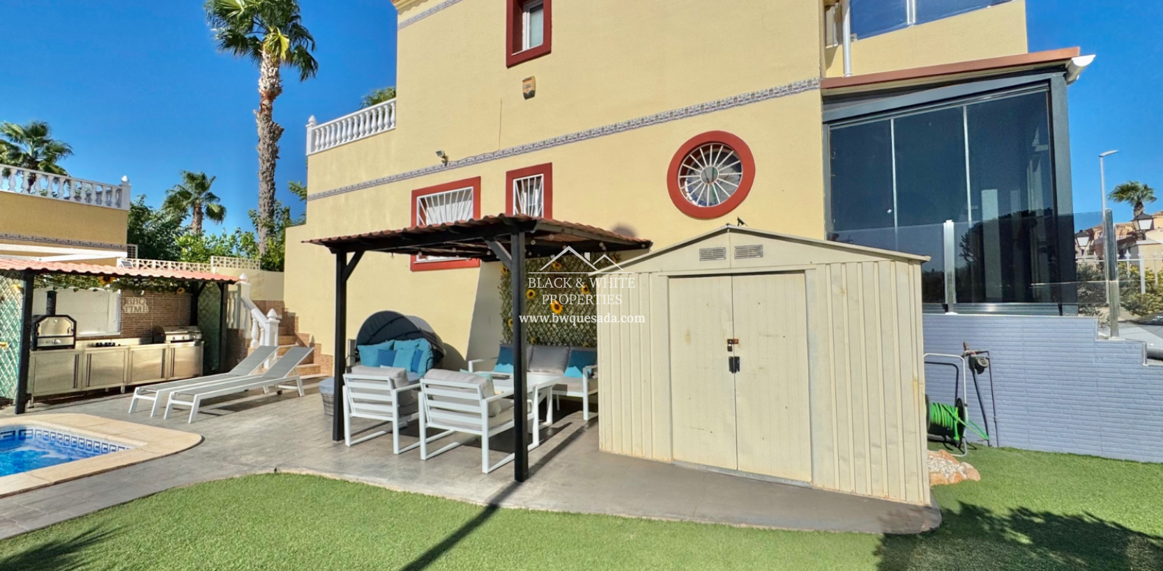 Resale - Semi - Detached Villa - Lo Crispin