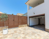 Resale - Semi - Detached Villa - Torrevieja - Aguas nuevas 1