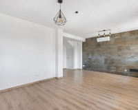 Resale - Semi - Detached Villa - Torrevieja - Aguas nuevas 1