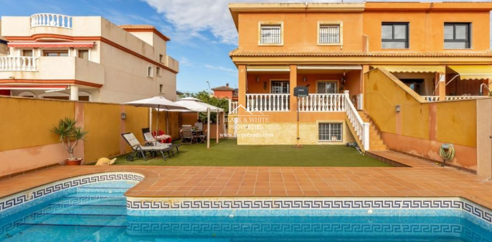 Resale - Semi - Detached Villa - Torrevieja - Nueva Torrevieja - Aguas Nuevas