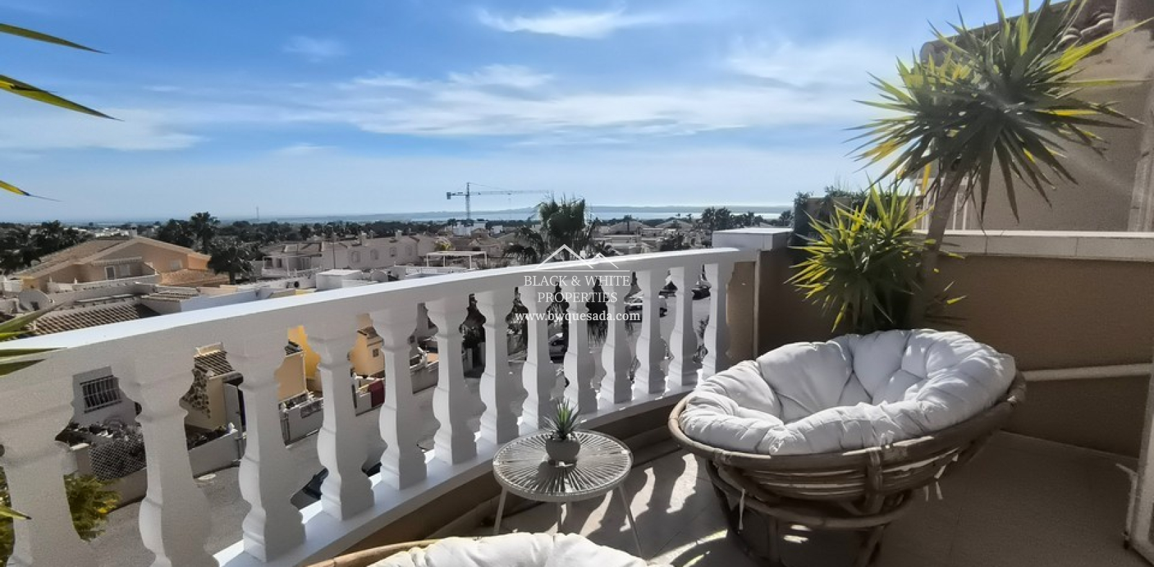 Resale - Townhouse - Ciudad Quesada - La Fiesta