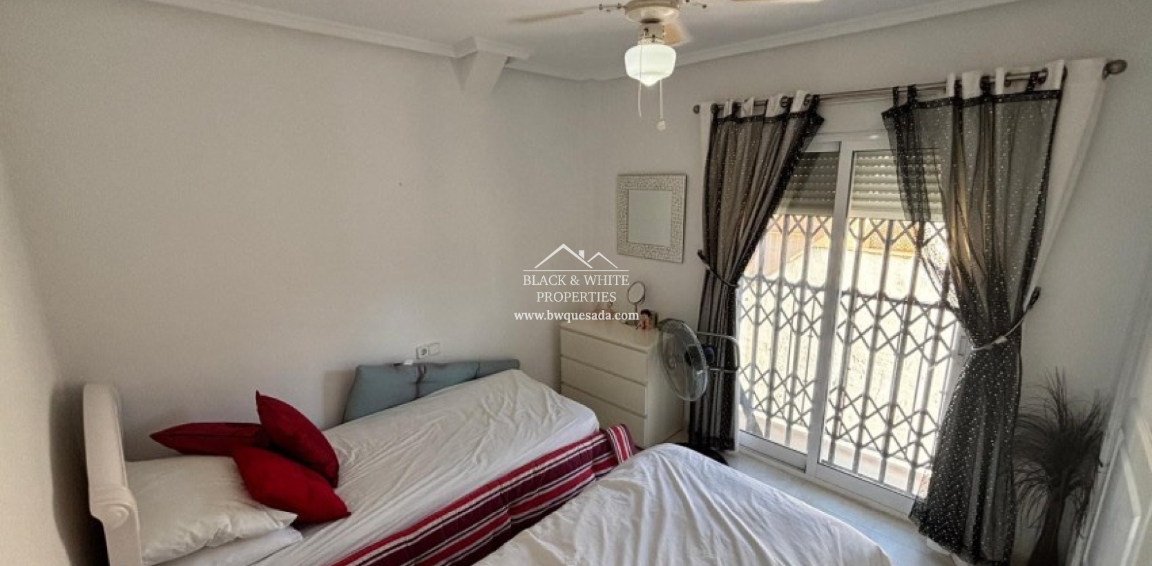 Resale - Townhouse - Ciudad Quesada