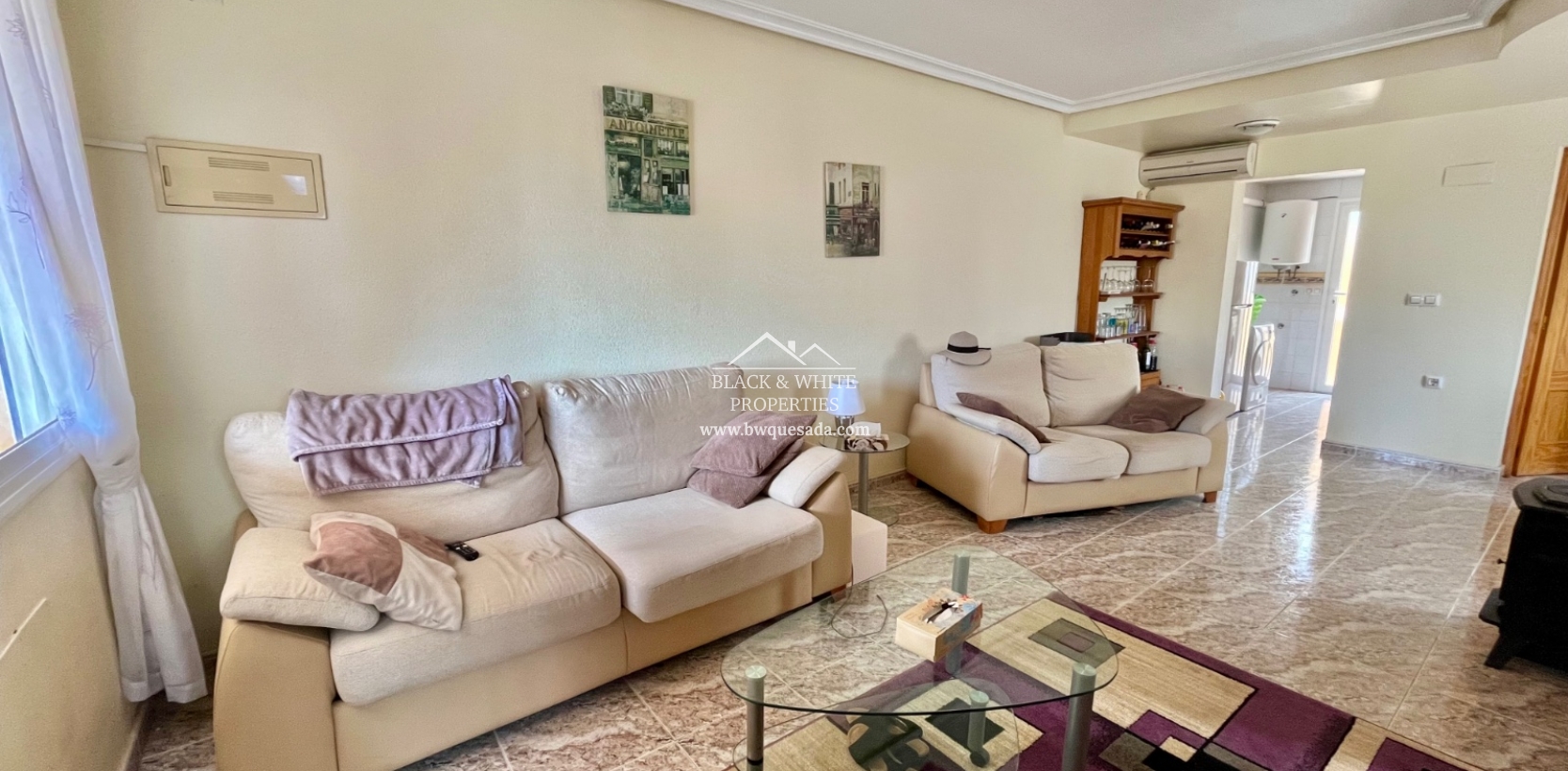 Resale - Townhouse - Lo Crispin