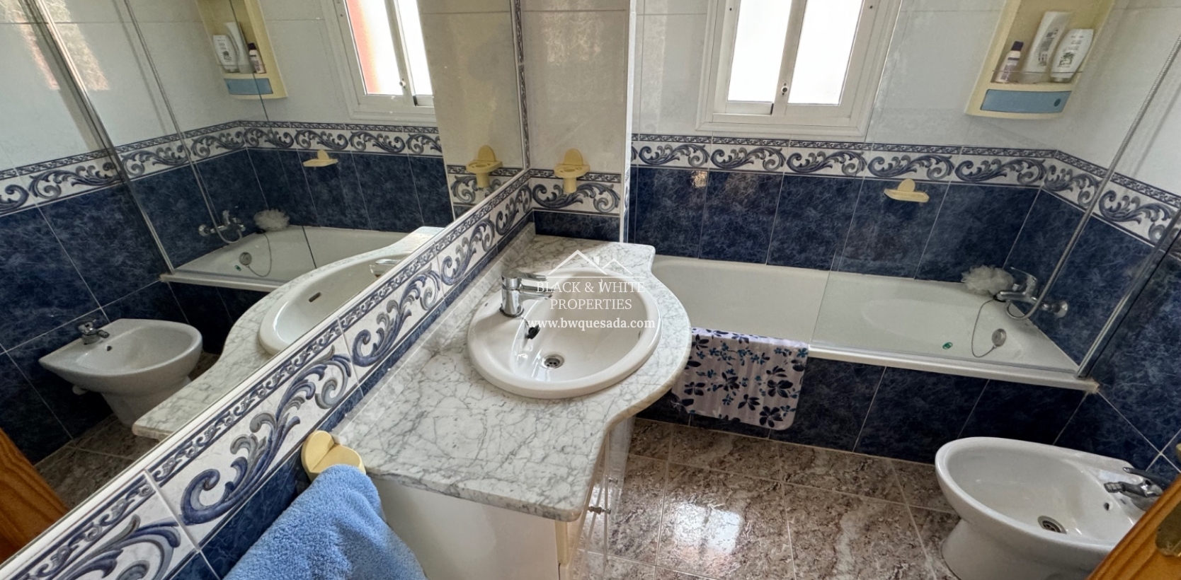 Resale - Townhouse - Lo Crispin