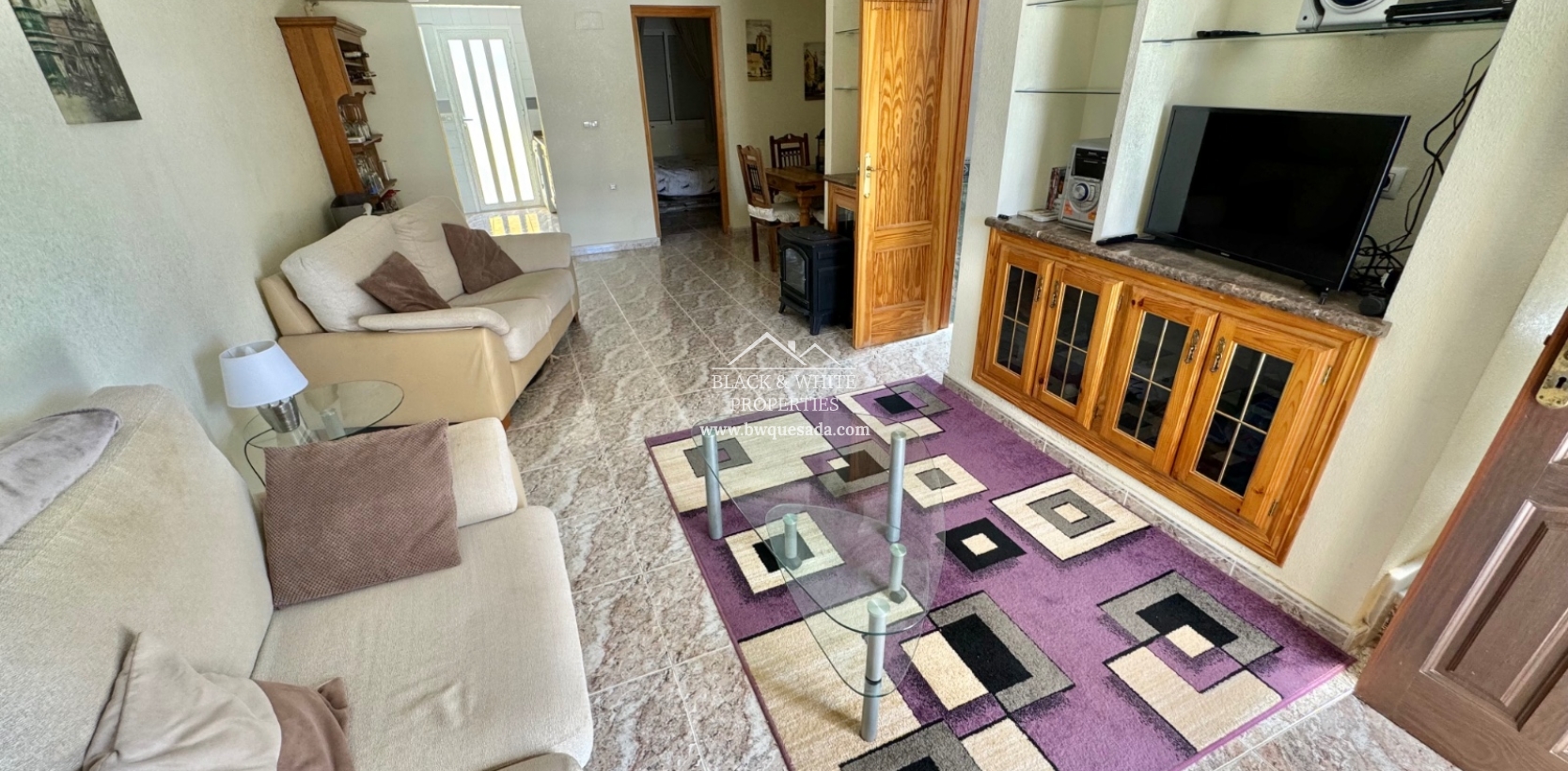 Resale - Townhouse - Lo Crispin