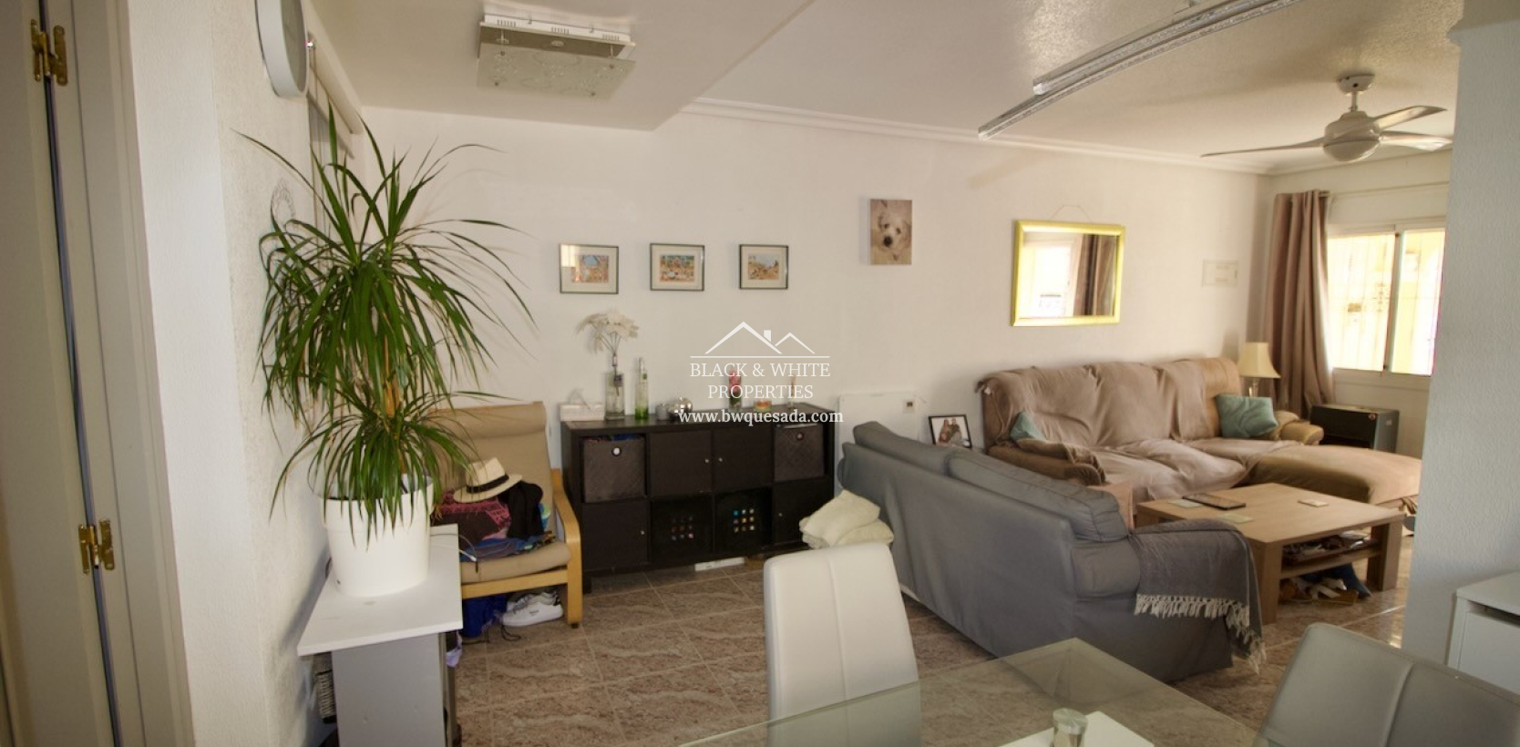 Resale - Townhouse - Lo Crispin