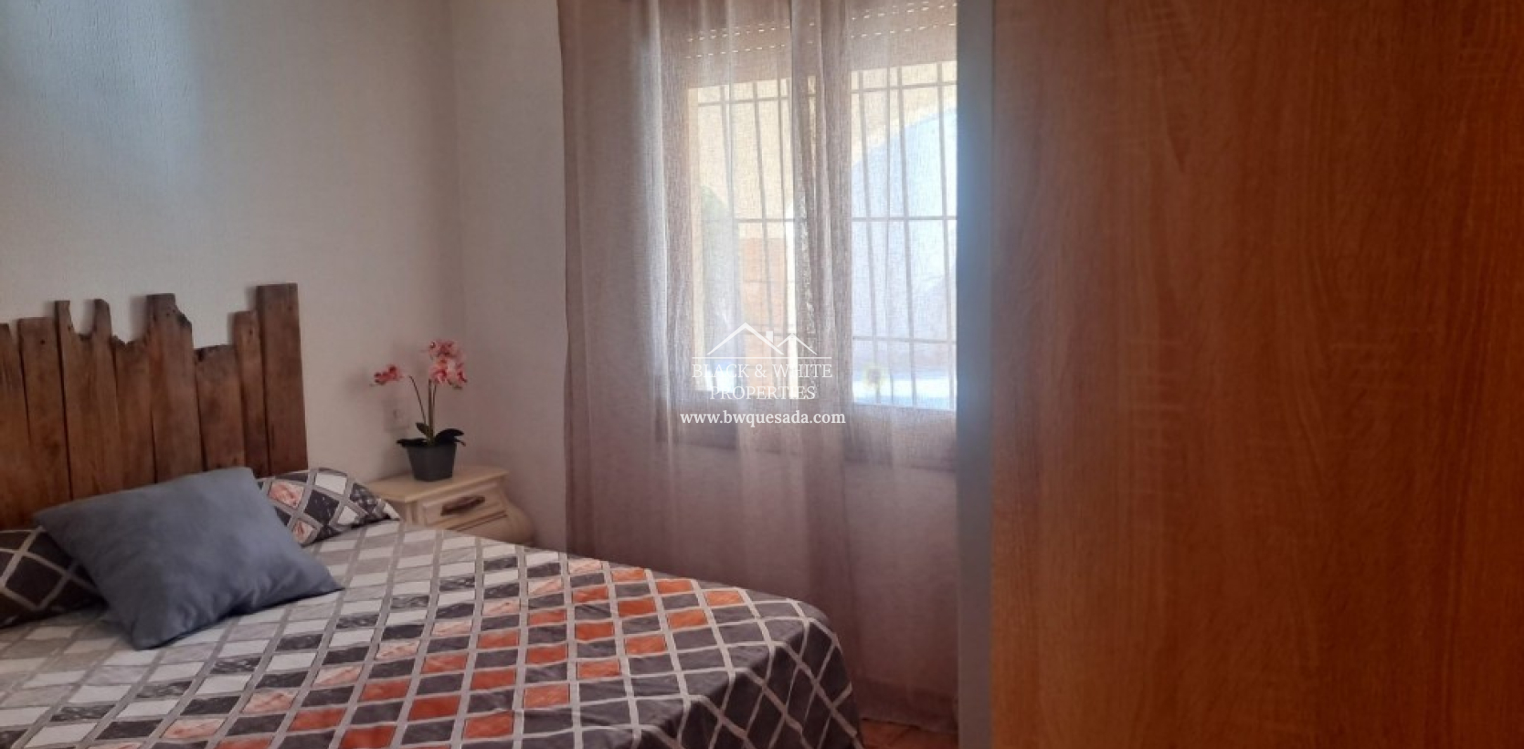 Resale - Villa - Albatera