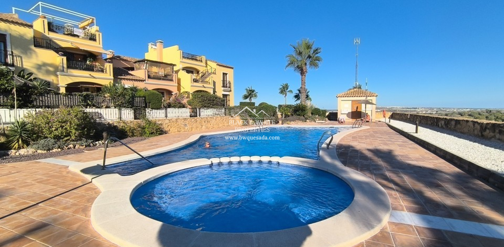 Resale - Villa - Algorfa - Finca Resort