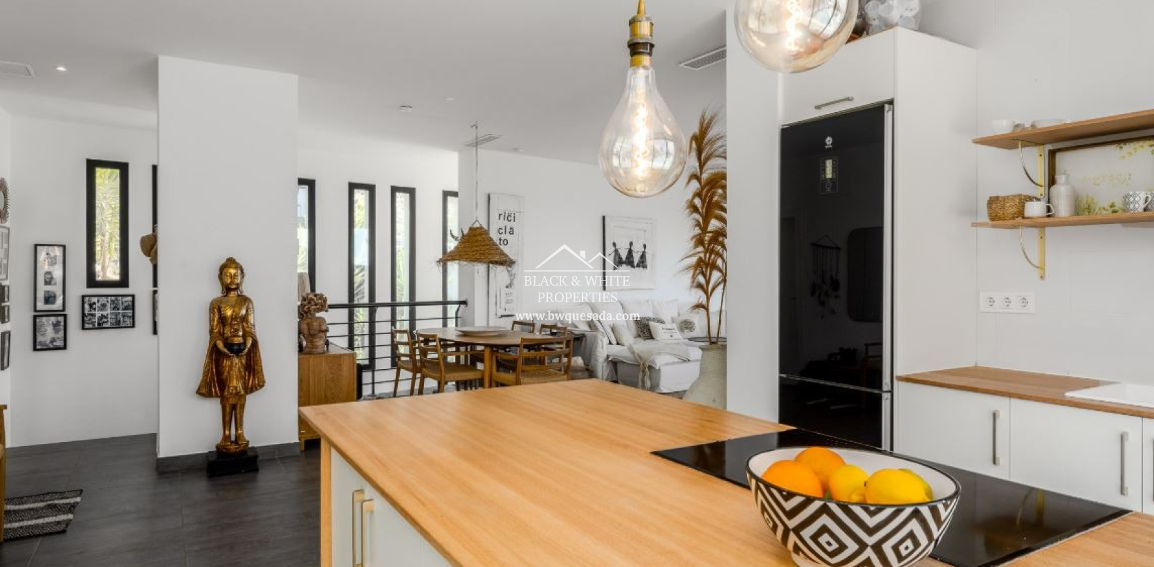 Resale - Villa - Altea