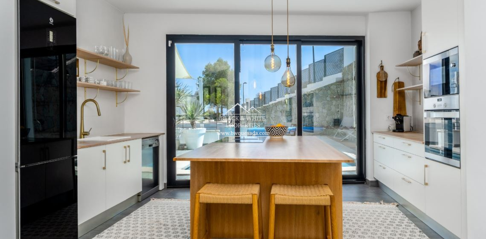 Resale - Villa - Altea