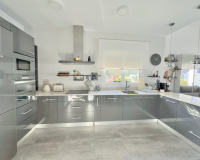 Resale - Villa - Benijofar