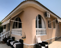 Resale - Villa - Ciudad Quesada - Pueblo Bravo