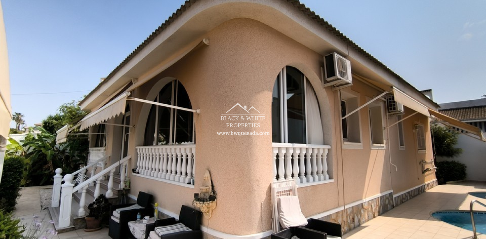 Resale - Villa - Ciudad Quesada - Pueblo Bravo