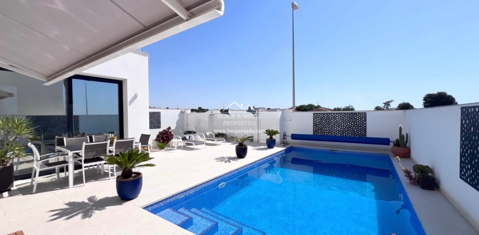 Resale - Villa - Ciudad Quesada - Pueblo Bravo