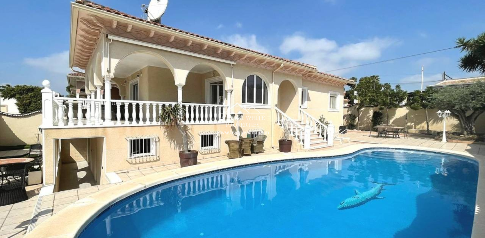 Resale - Villa - Ciudad Quesada