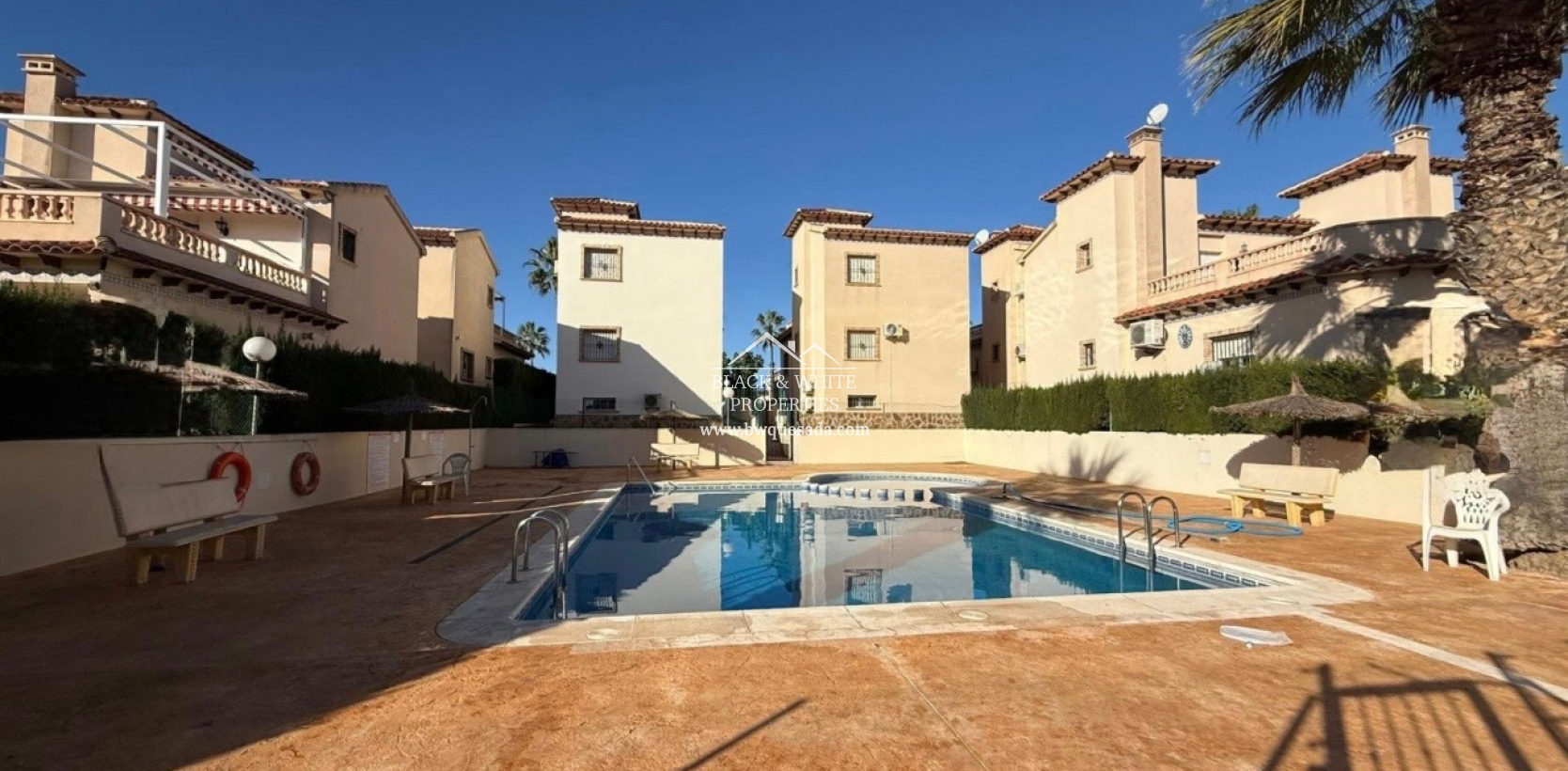 Resale - Villa - Guardamar del Segura - El Raso