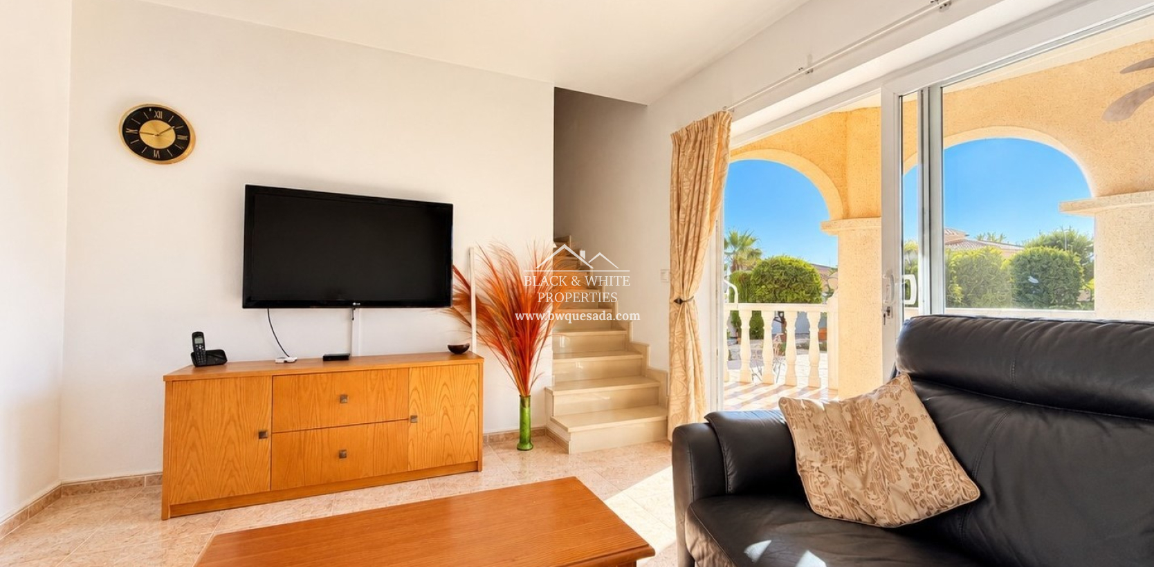 Resale - Villa - La Marina