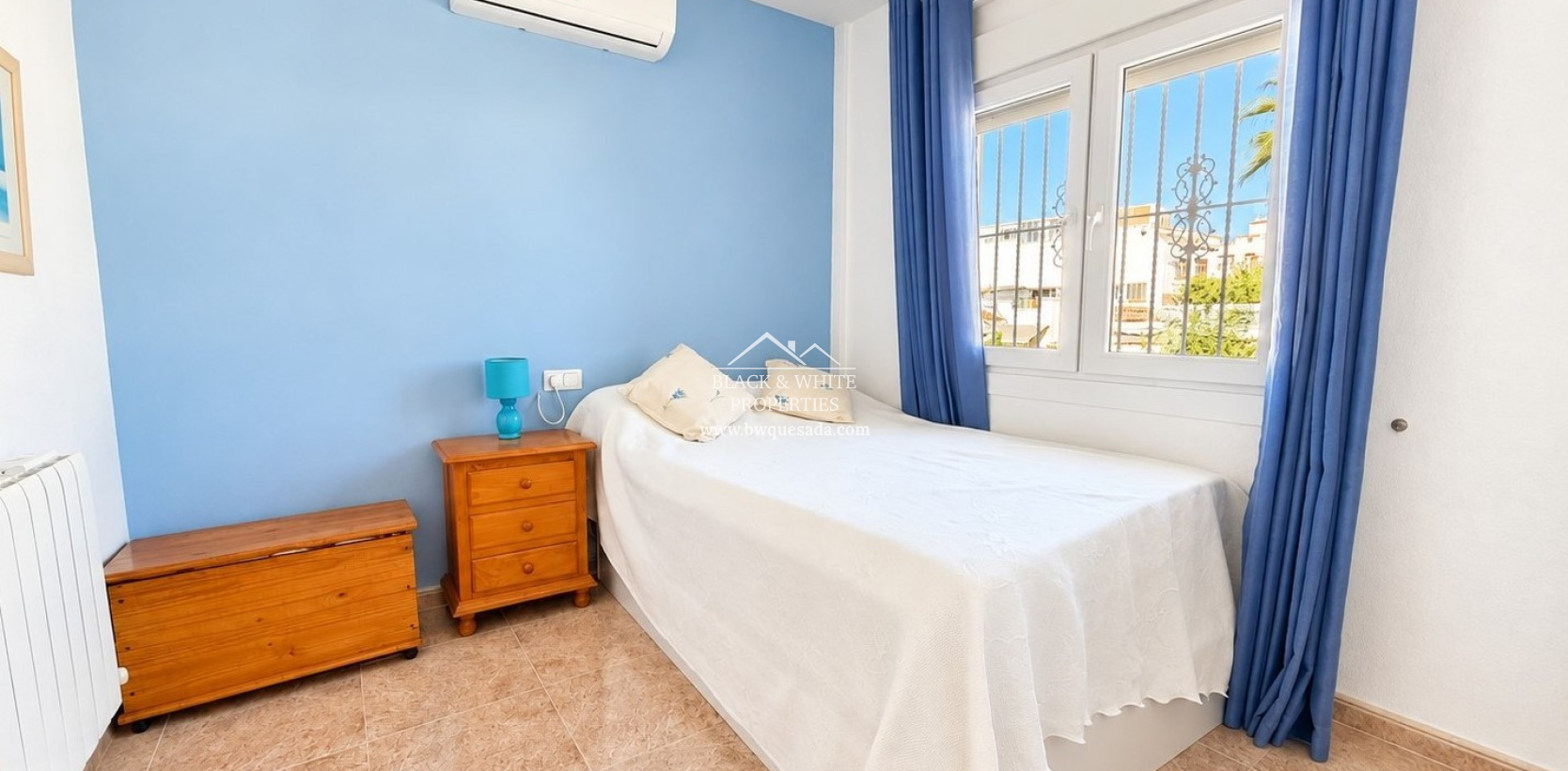 Resale - Villa - La Marina