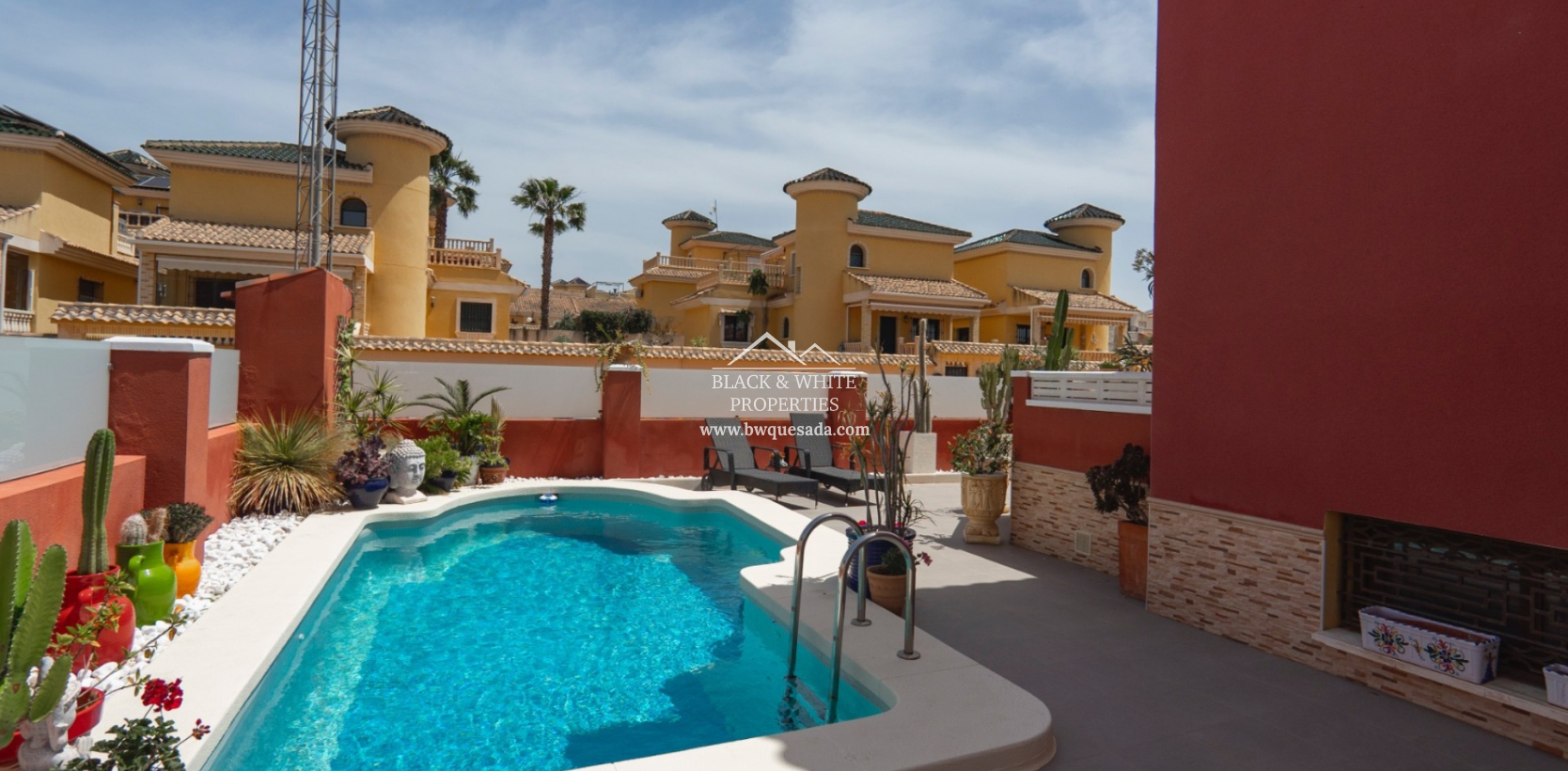 Resale - Villa - Lo Crispin