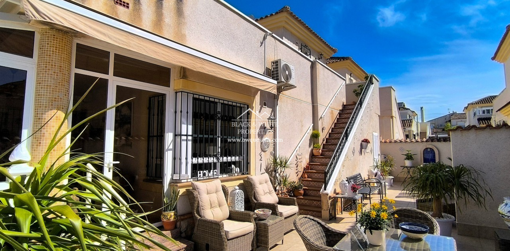 Resale - Villa - Lo Crispin