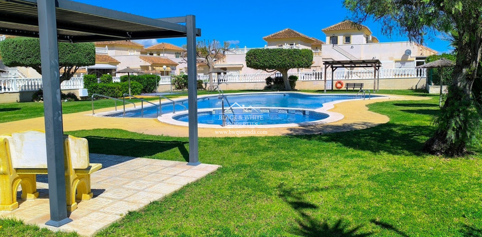 Resale - Villa - Lo Crispin