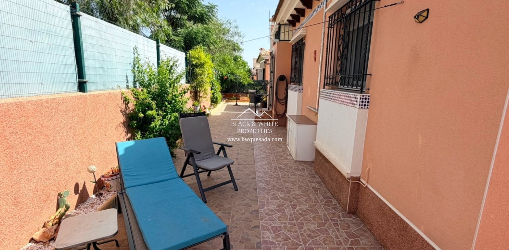 Resale - Villa - Los Montesinos