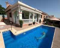 Resale - Villa - Los Montesinos
