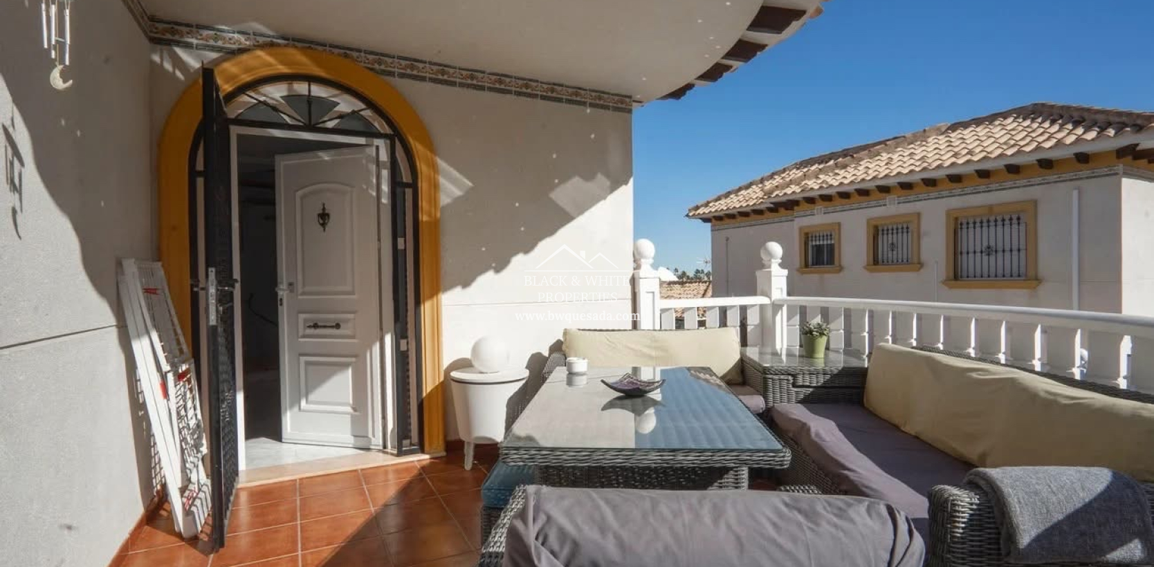 Resale - Villa - Orihuela Costa - Villamartín