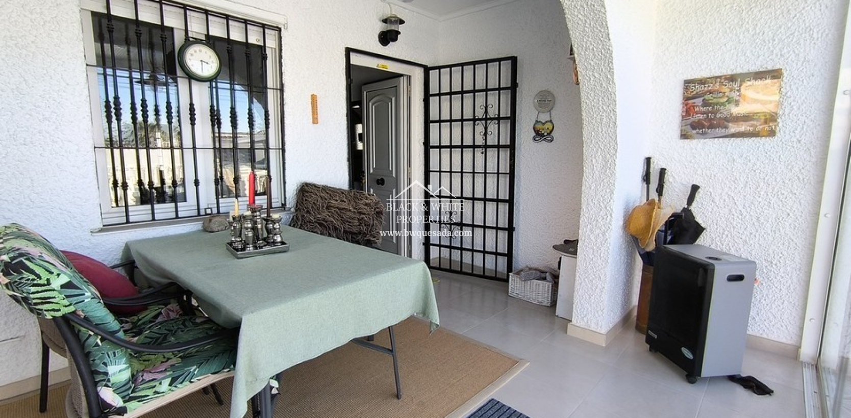 Resale - Villa - Torrevieja - El chaparral