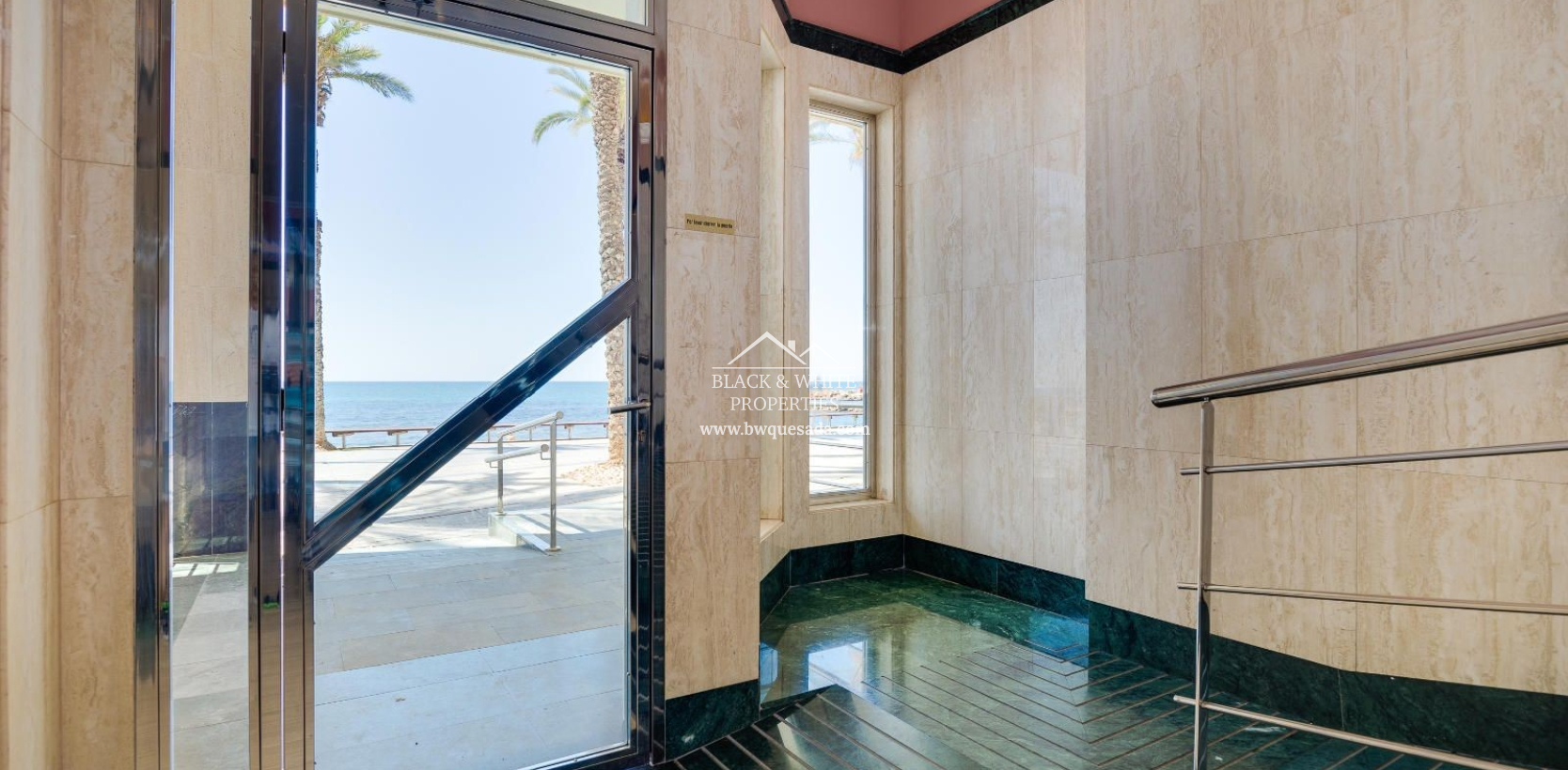 Revente - Appartement - Torrevieja - Torrevieja 