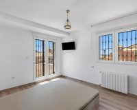 Revente - Semi - Maison de Ville - Torrevieja - Aguas nuevas 1