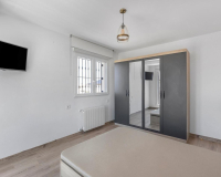 Revente - Semi - Maison de Ville - Torrevieja - Aguas nuevas 1