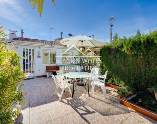 Townhouse - Resale - Torrevieja - Torrevieja