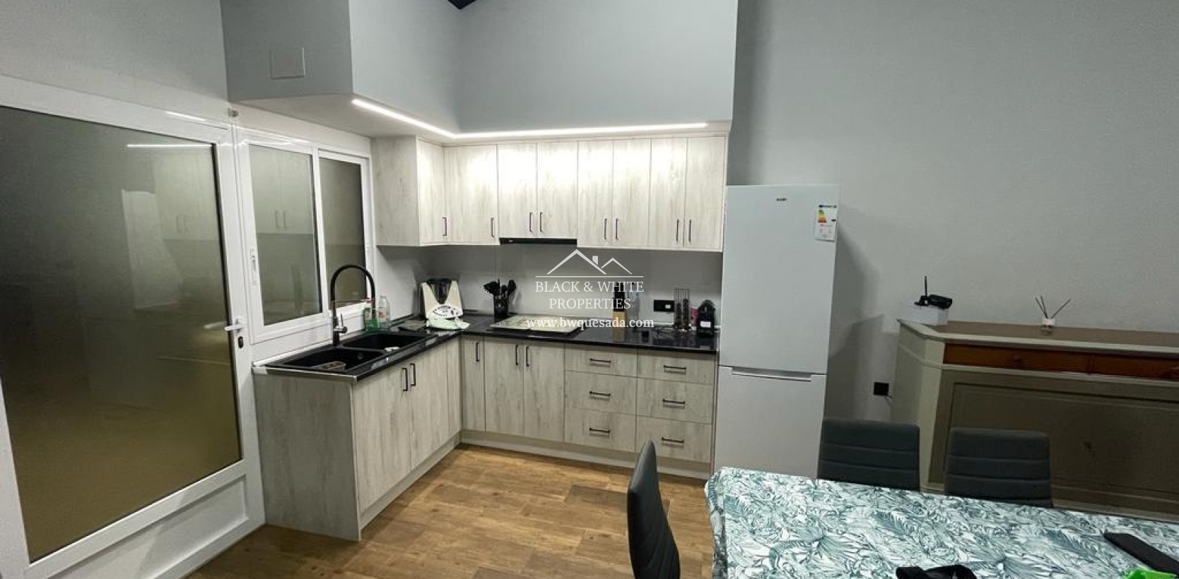 Venta - Chalet - Catral