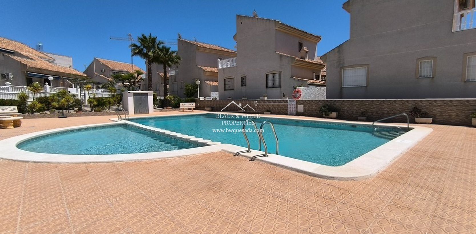 Venta - Semi - Adosada Villa  - Ciudad Quesada