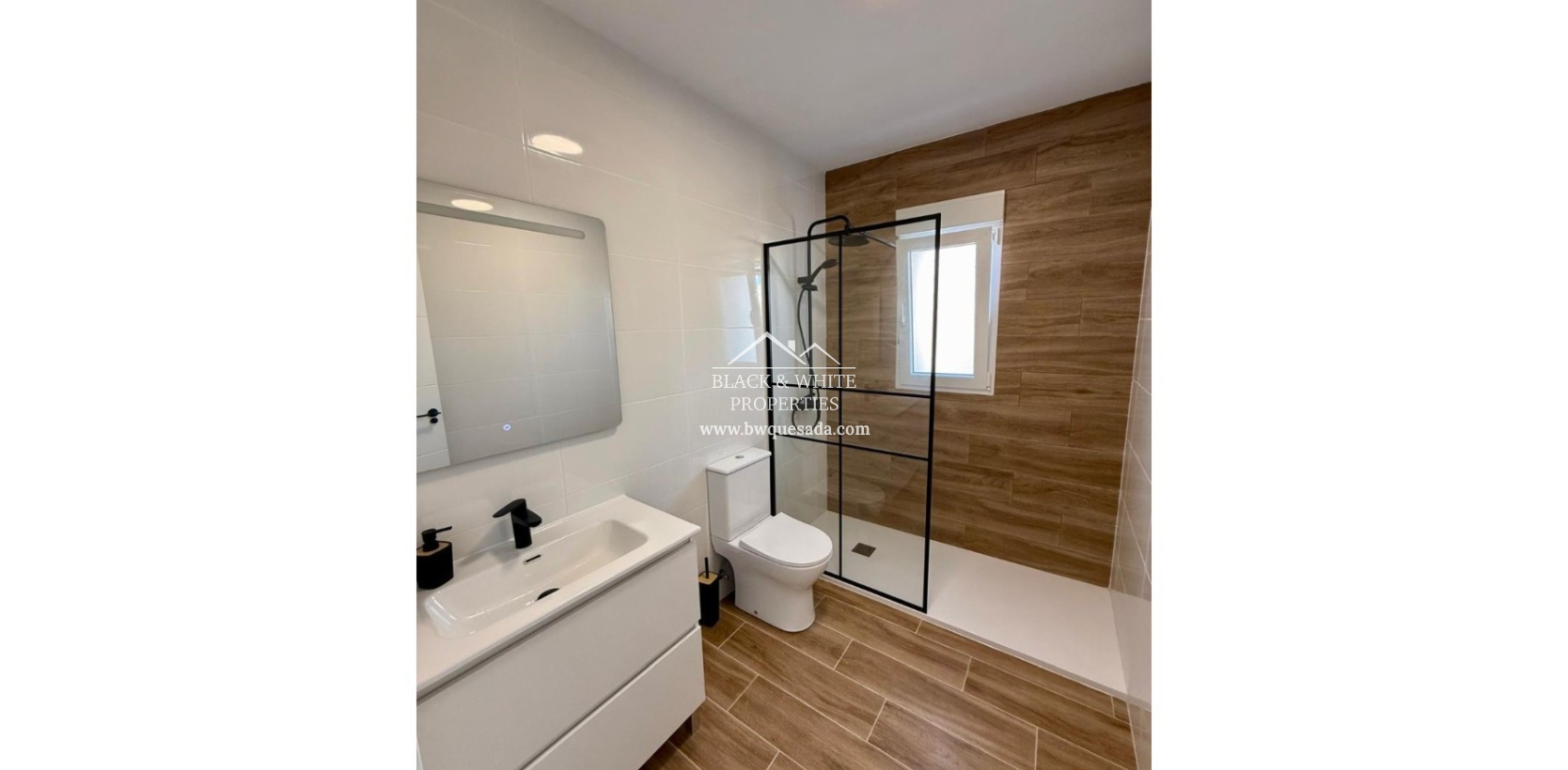 Venta - Semi - Adosada Villa  - Ciudad Quesada